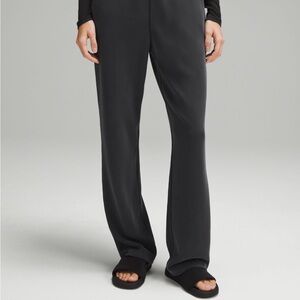 NWOT lululemon Softstreme High Rise Pants